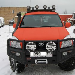 Toyota Land Cruiser 120 orange-black